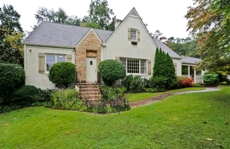 Interim residence in Chastain Park